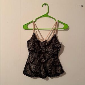 Rue21 Cream Sleeveless Top